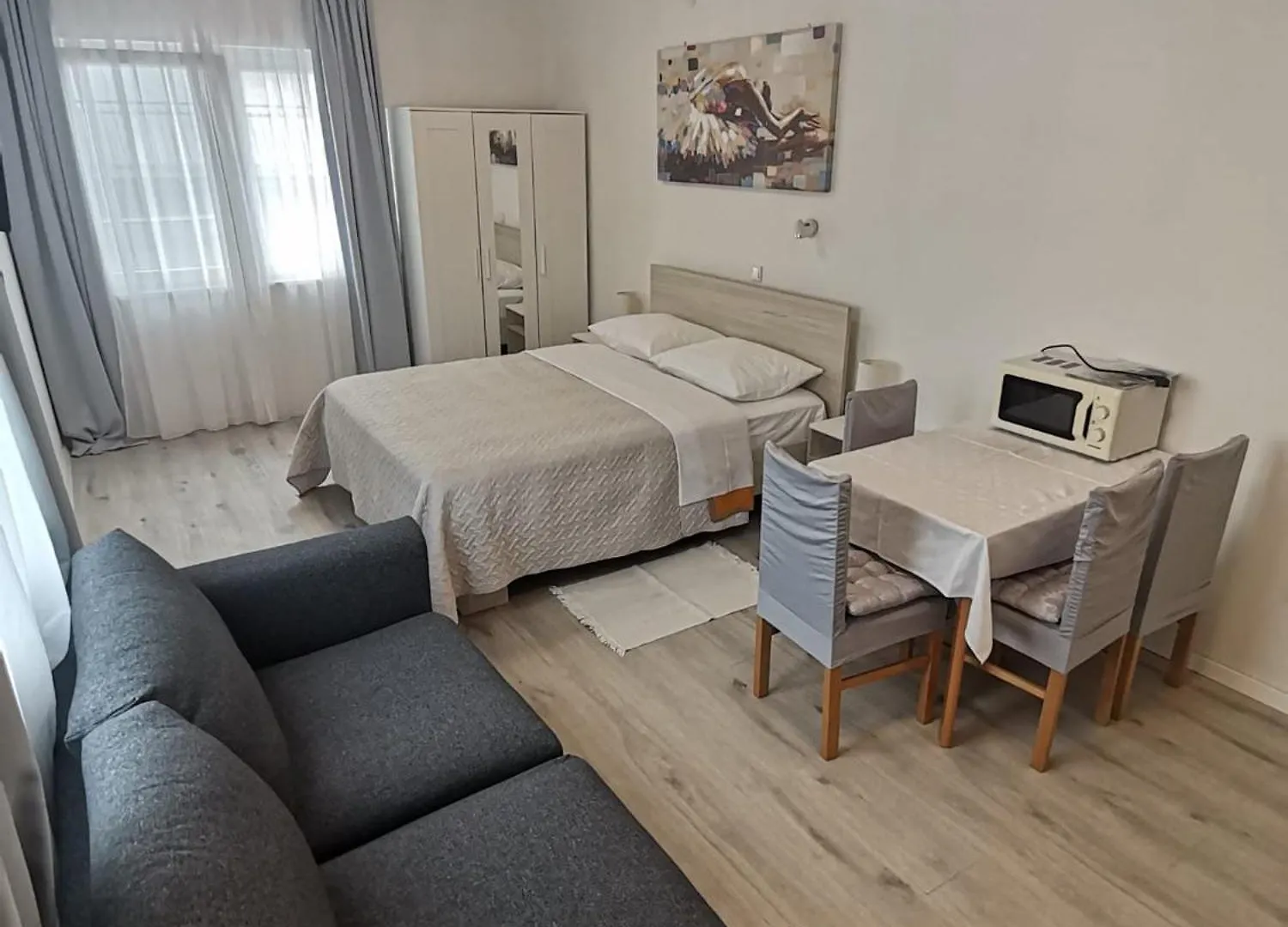 Paulina Harmony Rooms