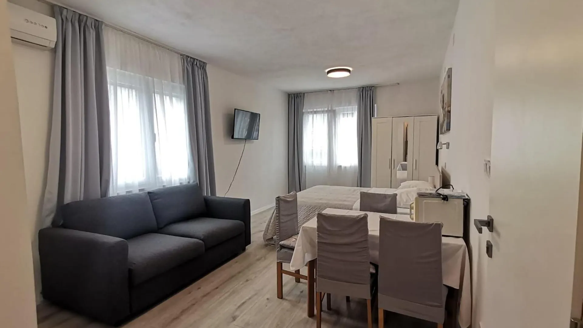 Paulina Harmony Rooms Seget Vranjica Vendégház