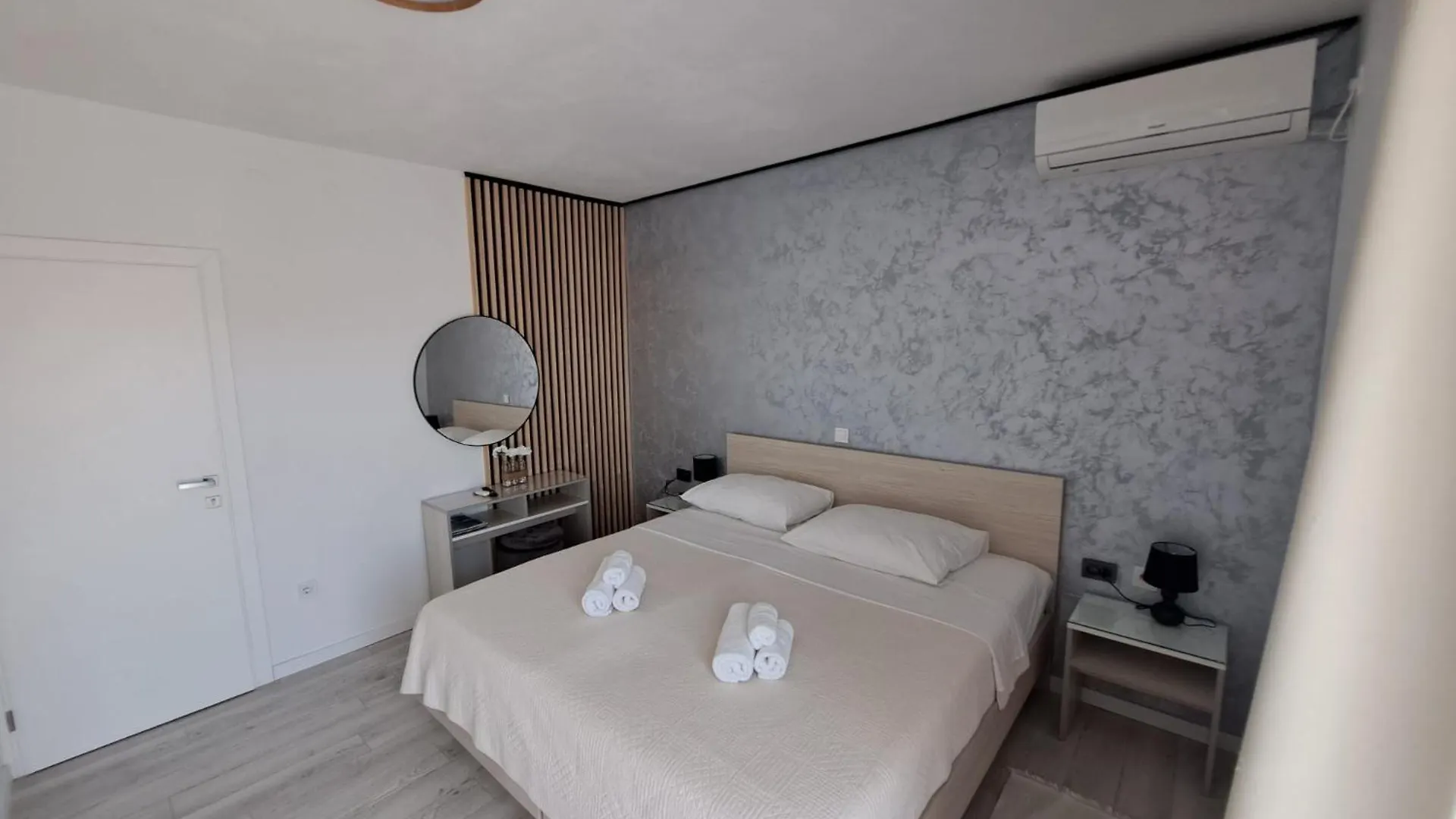 Paulina Harmony Rooms Seget Vranjica Horvátország